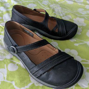 Keen Presidio II Cross Strap Mary Janes